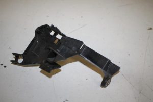 17824031 – 4G0971362A – Steun (diversen)