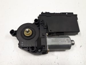 20347151 – 8E1959802B – Door window motor