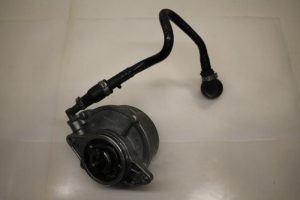 17795673 – 057145100AF – Vacuumpomp (Diesel)