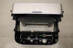 17796696 – 8N0863239C01C – Middenconsoles