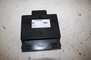 17823996 – 8K0959663F – Spannungsstabilisator