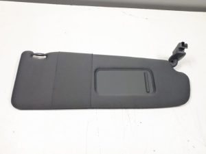 21015946 – 8N8857552A17L – Zonneklep