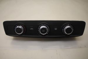 17798197 – 8V0820047DXHA – Heizung Bedienpaneel