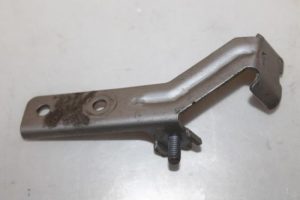 17793412 – 4E0971500G – Steun (diversen)