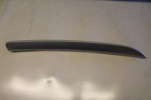 17794909 – 8F0867419QAR8 – Zierleiste