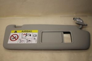 17797322 – 8U0857552ACFT9 – Zonneklep