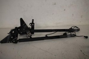 17815605 – 4G8827851F – Sluithulpmotor achterklep