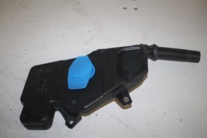 17810522 – 4G1955462 – Ruitensproeiertank voor