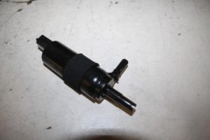 17823885 – 8K0955681 – Headlight washer pump