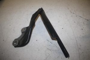 17809028 – 4G8823302E – Bonnet Hinge