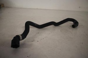 17804321 – 4H0121056M – Kühlerschlauch