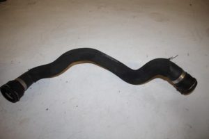17826515 – 8R0121101 – Kühlerschlauch