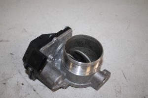 17805606 – 059145950AF – Gasklephuis