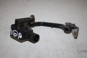 17818915 – 1T0907503 – Xenon height adjustment