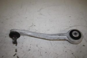 17816502 – 8K0407510A – Draagarm boven rechts-achter