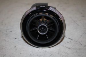 17813234 – 8V0820901A6PS – Luftgitter Armaturenbrett