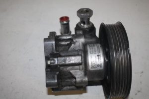 17803758 – 4F0145155P – Lenkkraftverstärker Pumpe