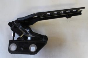 17793515 – 4E0823301G – Bonnet Hinge