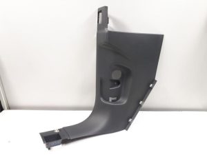 20686666 – 4M1867271C4PK – Säule links vorne