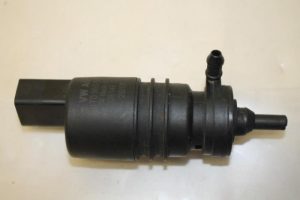 17801808 – 1T0955651 – Ruitensproeierpomp voor