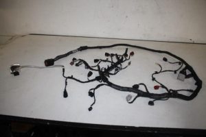 17828357 – 04L971595BL – Kabelboom motorruimte