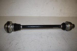 17818046 – 8R0501203C – Antriebswelle links hinten