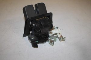 17828734 – 8R0827505 – Slotmechaniek Achterklep