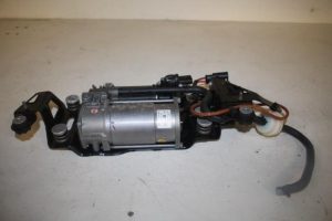 17803996 – 4H0616005C – Air pump (suspension)