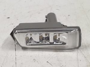22051728 – 4E0949127 – Indicator lens, front left