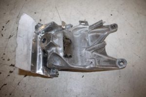 17824933 – 4M0199308AD – Motorlager