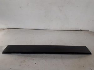 20014045 – 4K8827934Y8X – Achterspoiler