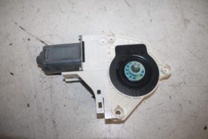 17806217 – 8K0959802B – Door window motor