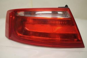 17799954 – 8T0945095 – Achterlicht links