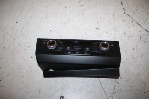 17813263 – 8K2820043AQXZF – Climatronic Panel