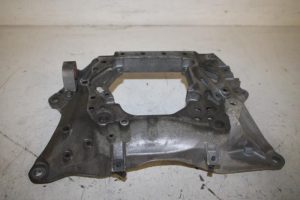 17815957 – 4M0399263E – Support (miscellaneous)