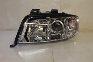 17793549 – 4B0941003BP – Koplamp links