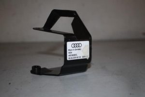 17828701 – 4KE260087L – Steun (diversen)