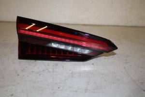17831324 – 8W6945093G – Taillight, left