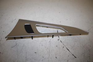 17811128 – 4G0867420BAR8 – Sierstrip