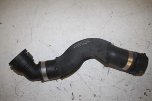 17812131 – 4M0122101CL – Kühlerschlauch