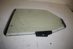 17809948 – 4D0845025C – Rear door window 4-door, left