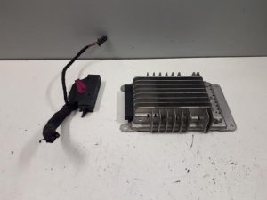 18398141 – 8E9035382C – Radioverstärker