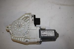 17825820 – 4F0959801F – Fenstermotor Tür