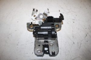 17831164 – 8R0827505 – Slotmechaniek Achterklep