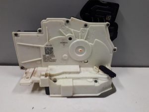 18042710 – 4K0839015P – Deurslot Mechaniek 4Deurs links-achter