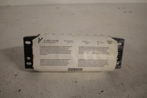 17805333 – 4L0880204C – Right airbag (dashboard)