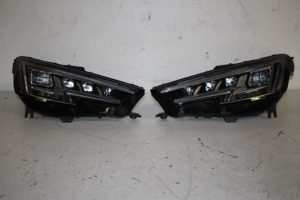 17815722 – 8W0941035A – Set of headlight bulbs, left + right