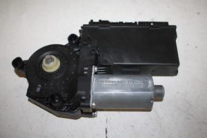 17819615 – 8E1959802H – Door window motor