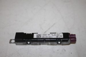 17818315 – 8R0035225C – Antenne Versterker