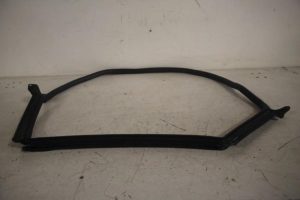 17808588 – 8W8833708 – Rear door seal 4-door, right